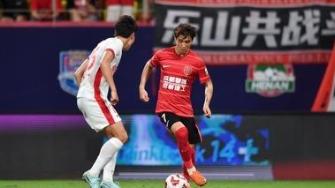 2025年09月12日 中超-十人成都蓉城1-0亚泰3连胜继续领跑 韦世豪定位球制胜+伤退