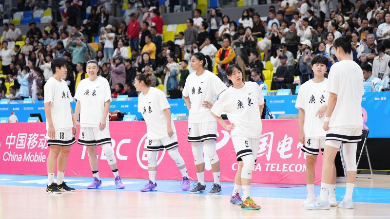 2025年11月15日 全运女篮-广东击败四川摘金 杨舒予砍22分 韩旭13中4 李梦2分