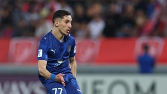 2025年11月25日 亚冠-本泽马双响难救主阿迪尔戴帽 吉达联合客场2-4不敌杜海勒