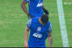 2025年11月26日 亚冠两连败！申花0-2神户仍处淘汰区 路易斯失点申花三球被吹